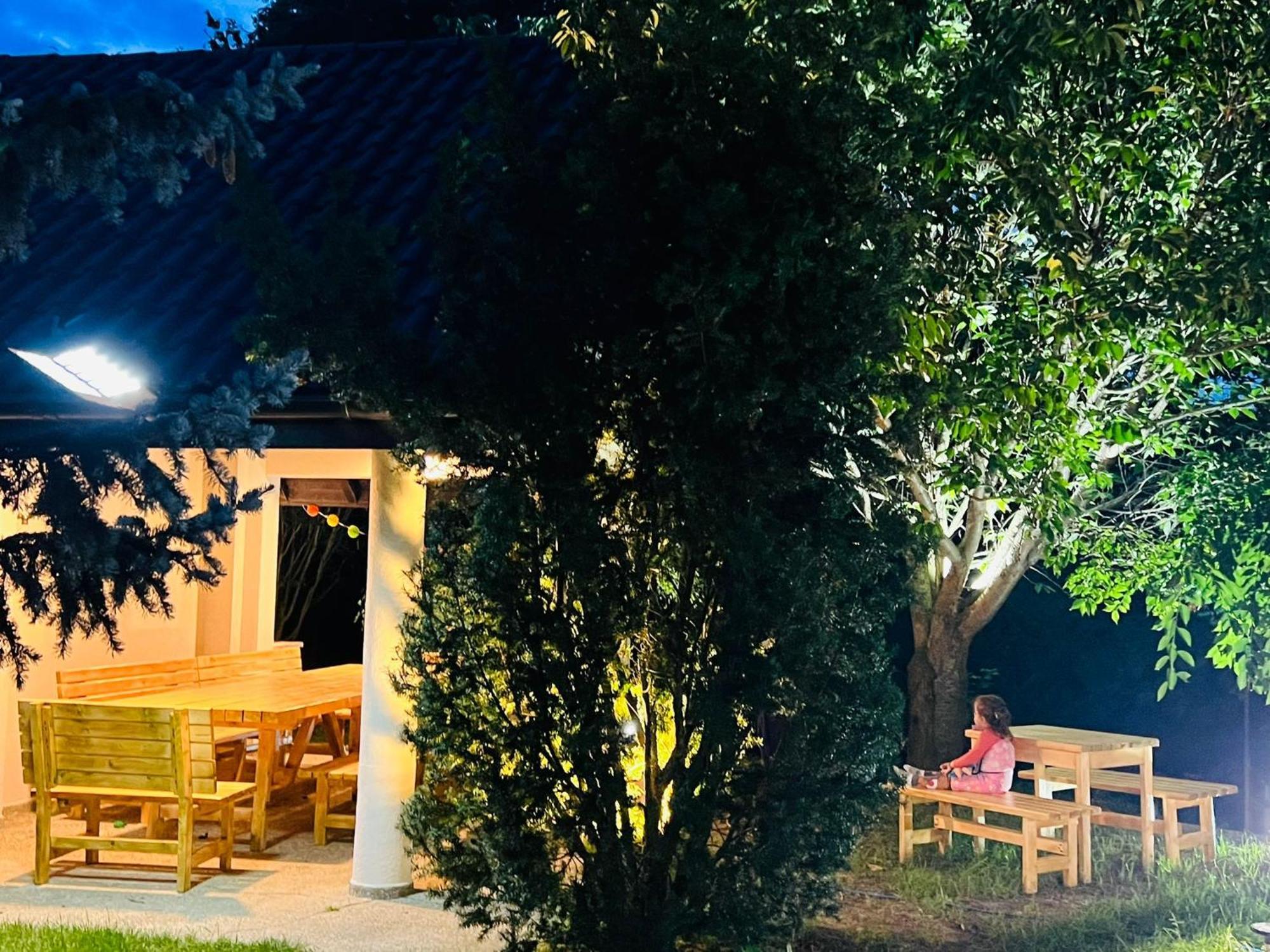 Dragomirna Evie'S Tree Houseヴィラ エクステリア 写真