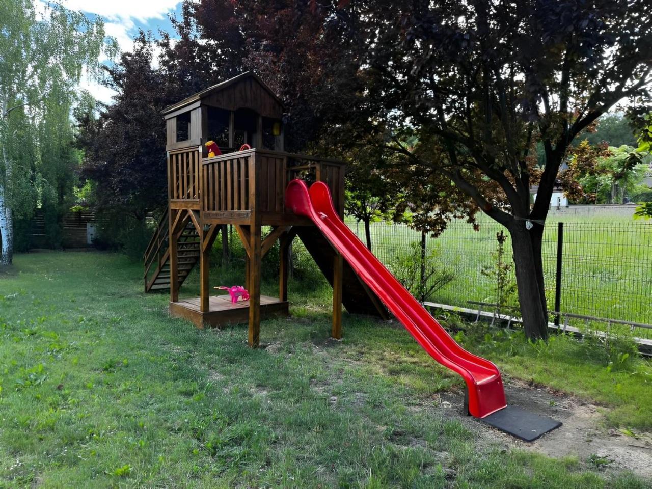 Dragomirna Evie'S Tree Houseヴィラ エクステリア 写真